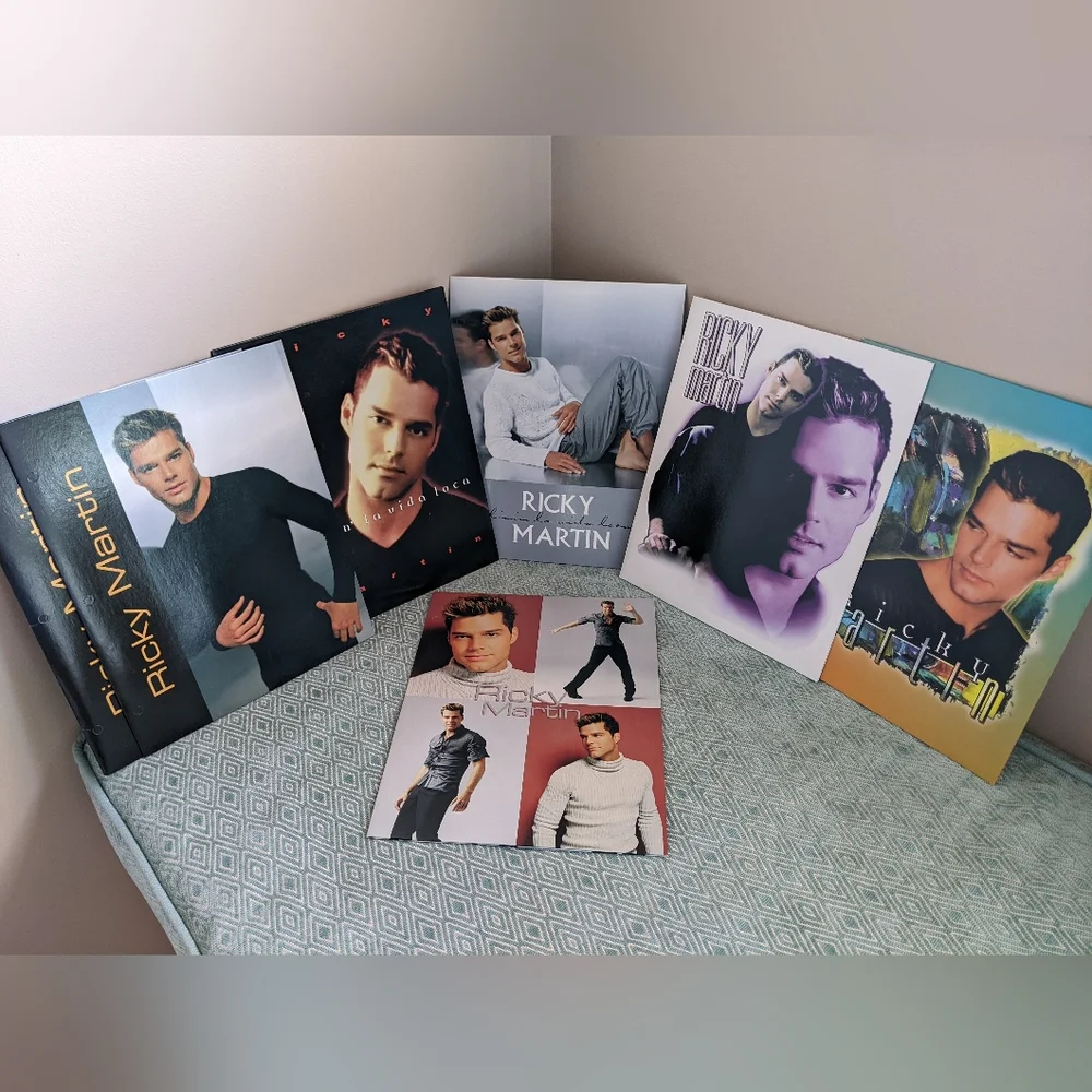 Ricky Martin Brand New Folder Bundle of 7